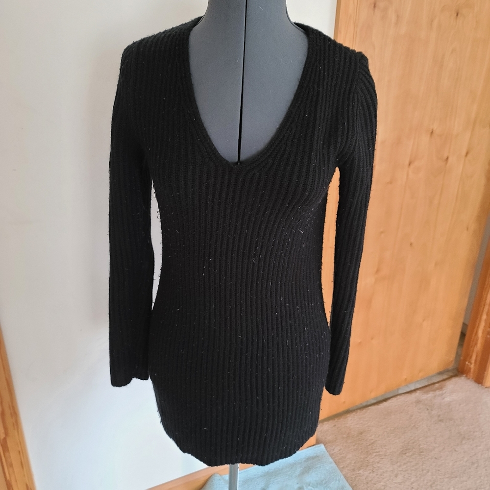 New York & Co Thick Tunic Sweater Black V-Neck